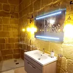 ヴィラ Il Mithna With Indoor Heated Jacuzzi Pool