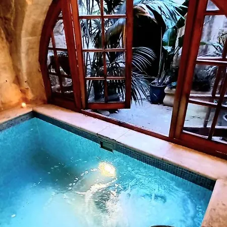 Il Mithna With Indoor Heated Jacuzzi Pool Villa *