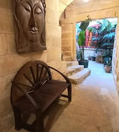 Il Mithna With Indoor Heated Jacuzzi Pool וילה Għarb