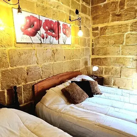 Villa Il Mithna With Indoor Heated Jacuzzi Pool *