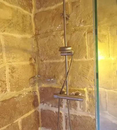 Il Mithna With Indoor Heated Jacuzzi Pool * Għarb