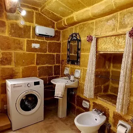 וילה Il Mithna With Indoor Heated Jacuzzi Pool *