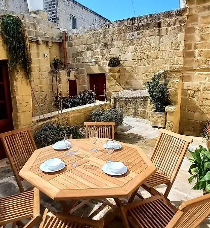 Il Mithna With Indoor Heated Jacuzzi Pool Għarb