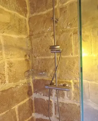 Il Mithna With Indoor Heated Jacuzzi Pool * Għarb