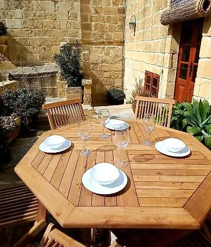 Il Mithna With Indoor Heated Jacuzzi Pool فيلة